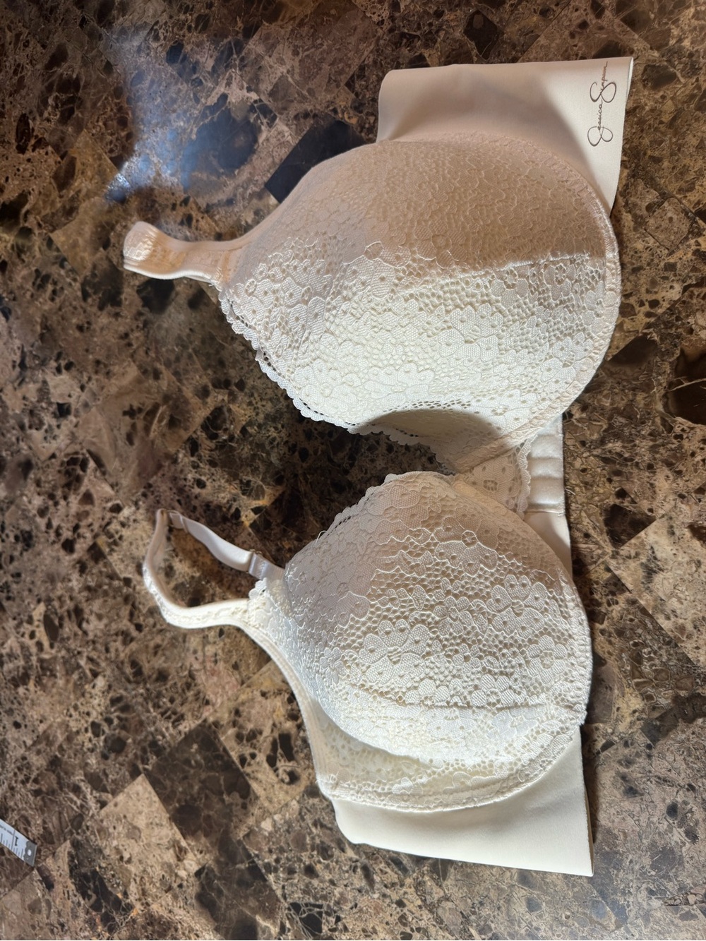 Elegant Lace padded Bra 42 D